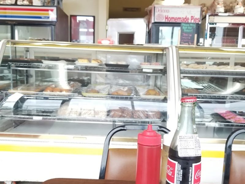 La Popular Bakery & Taqueria .Converse food